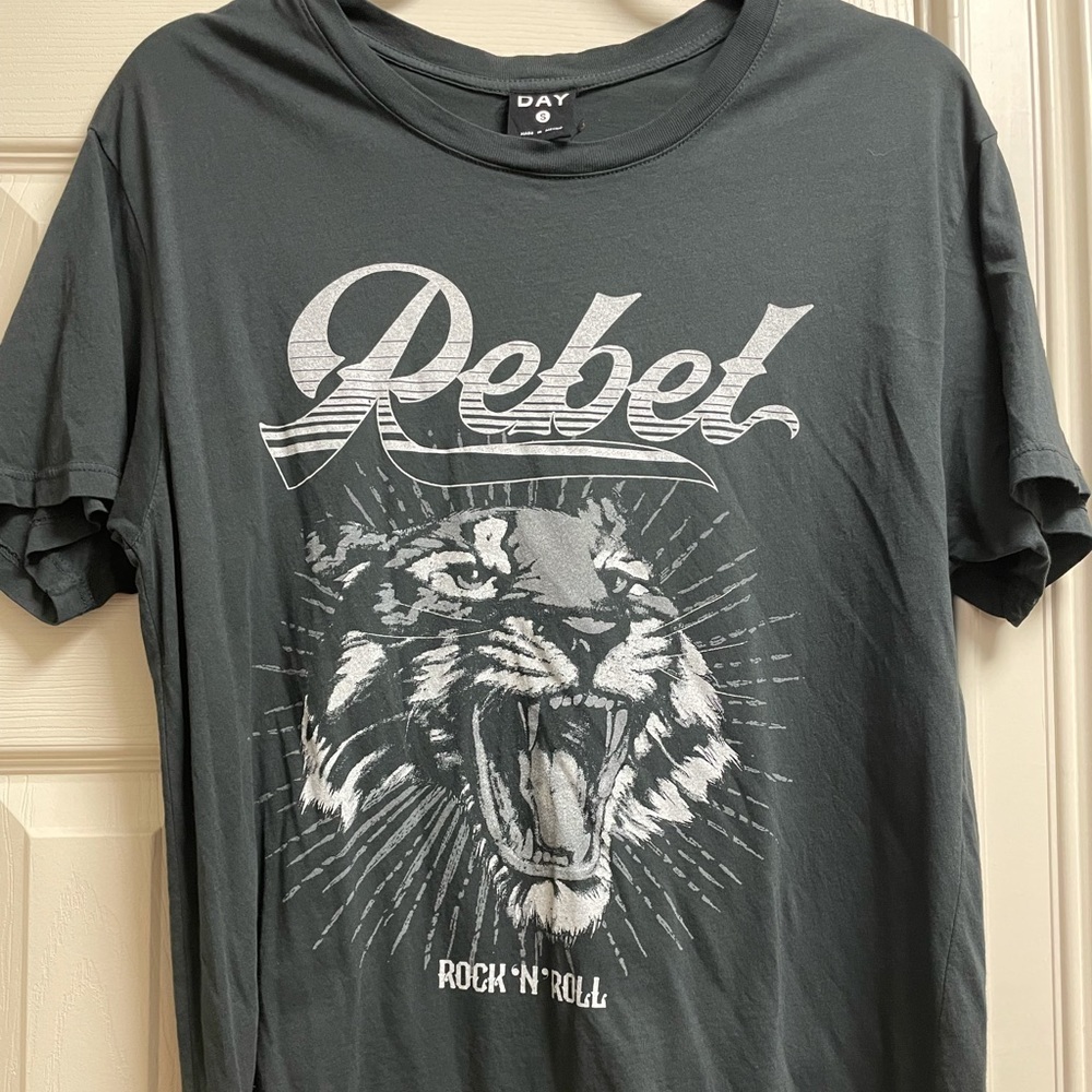 Rebel tiger shirt
